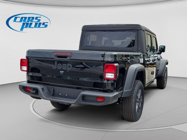 2026 Jeep Gladiator — side profile view